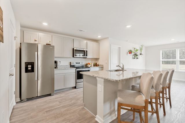 504 Woodland Farms Circle, Aynor, SC 29511