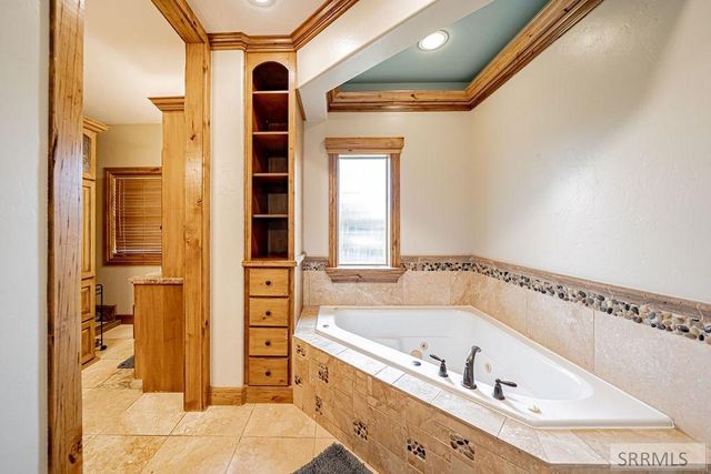 2424 E Timberview Circle, Idaho Falls, ID 83401