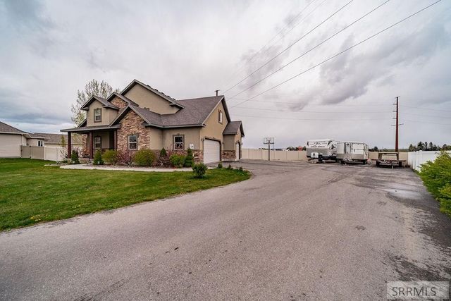 2424 E Timberview Circle, Idaho Falls, ID 83401