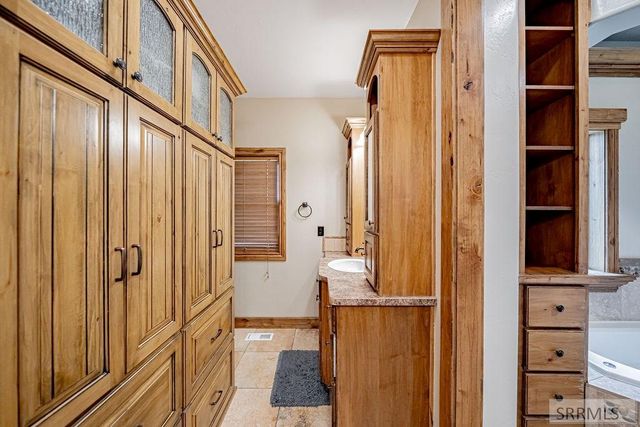 2424 E Timberview Circle, Idaho Falls, ID 83401