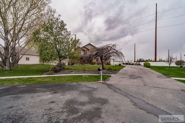 2424 E Timberview Circle, Idaho Falls, ID 83401