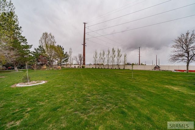 2424 E Timberview Circle, Idaho Falls, ID 83401