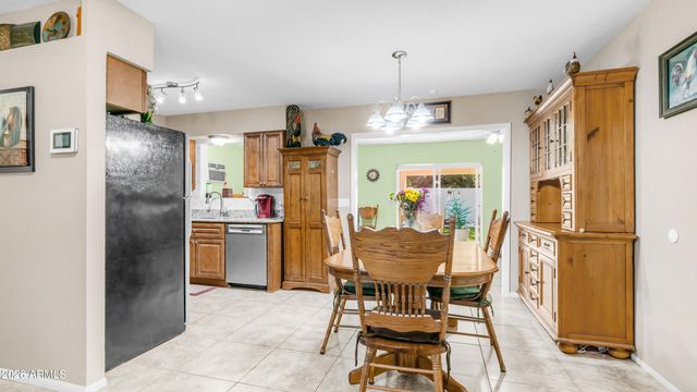 637 S COPPER Drive, Apache Junction, AZ 85120