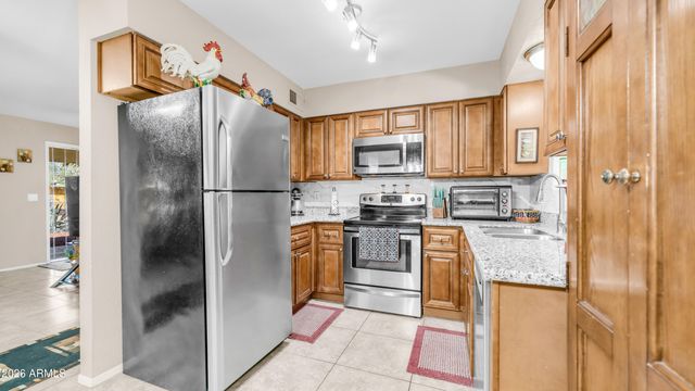 637 S COPPER Drive, Apache Junction, AZ 85120