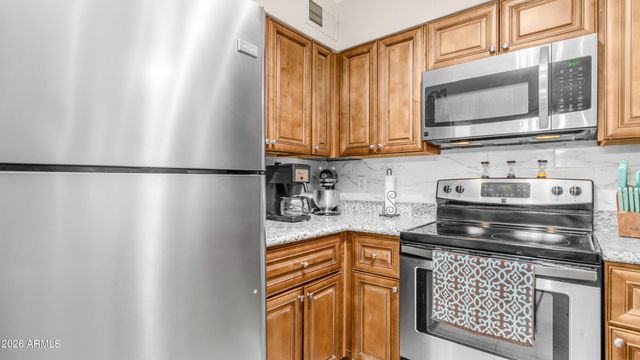 637 S COPPER Drive, Apache Junction, AZ 85120