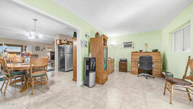 637 S COPPER Drive, Apache Junction, AZ 85120