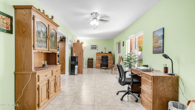 637 S COPPER Drive, Apache Junction, AZ 85120