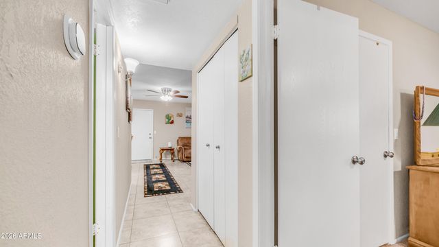 637 S COPPER Drive, Apache Junction, AZ 85120