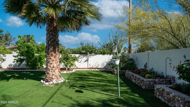 637 S COPPER Drive, Apache Junction, AZ 85120