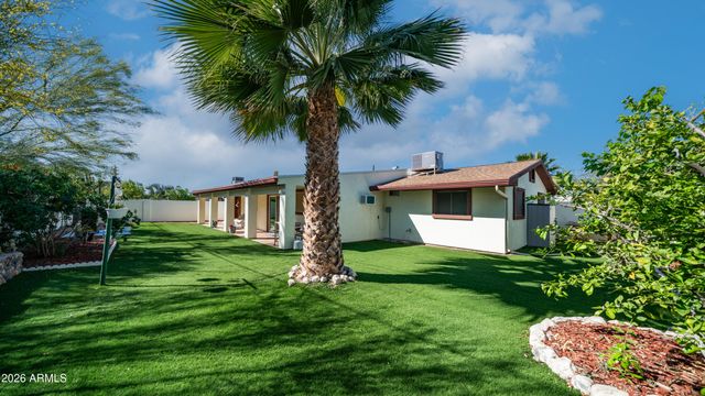 637 S COPPER Drive, Apache Junction, AZ 85120