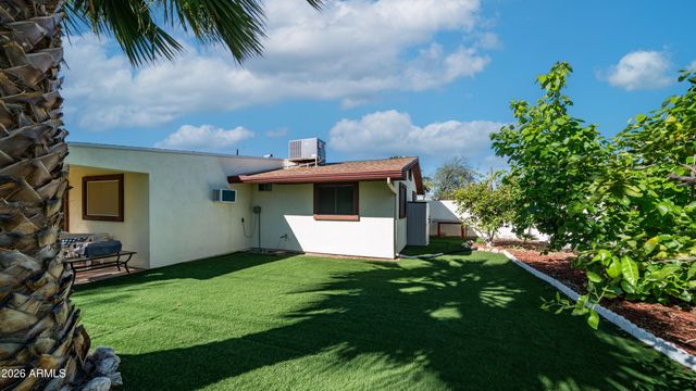 637 S COPPER Drive, Apache Junction, AZ 85120