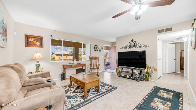 637 S COPPER Drive, Apache Junction, AZ 85120