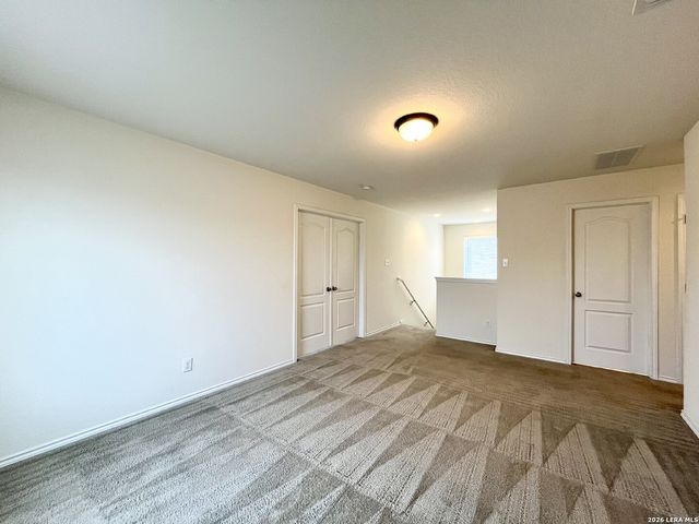 401 Ruby Ritz, Universal City, TX 78148