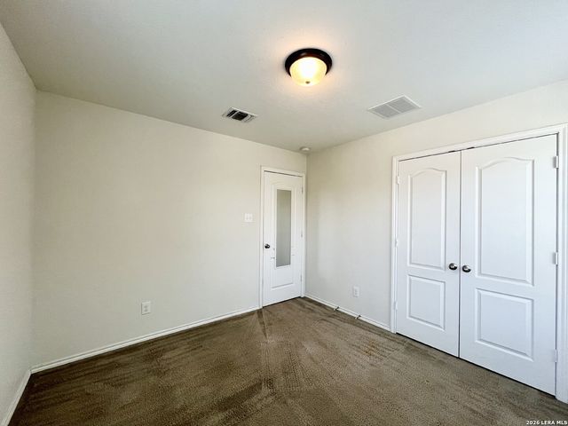 401 Ruby Ritz, Universal City, TX 78148