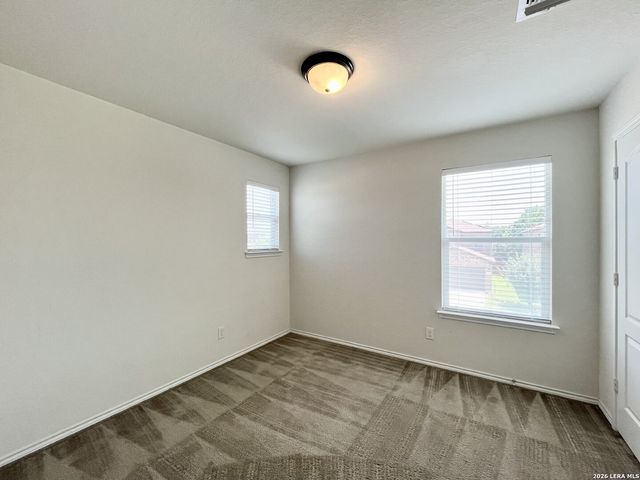 401 Ruby Ritz, Universal City, TX 78148