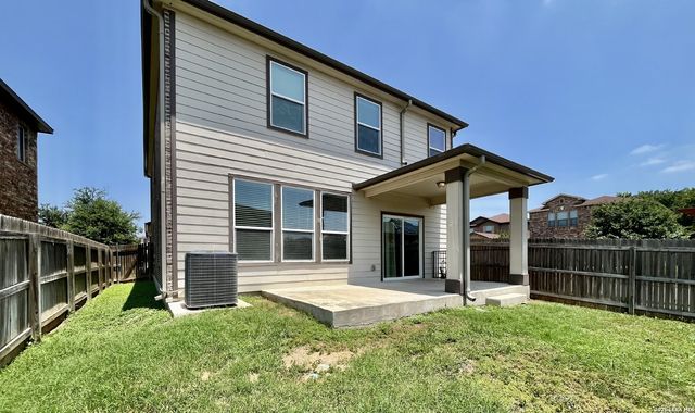 401 Ruby Ritz, Universal City, TX 78148