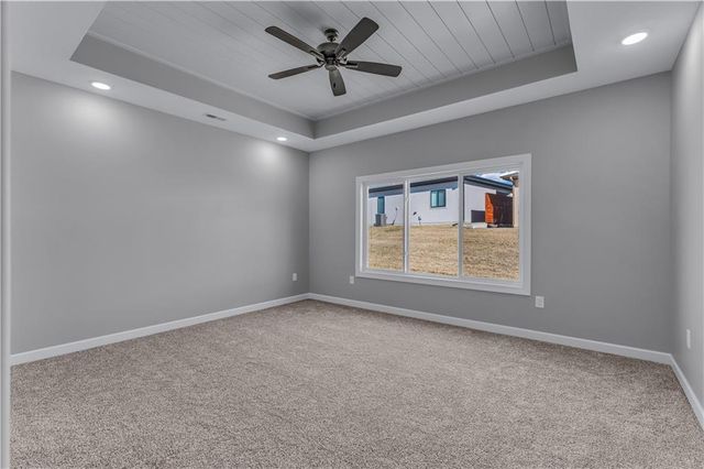 2628 E 26TH Court, Lawrence, KS 66046