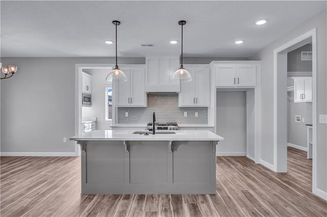 2628 E 26TH Court, Lawrence, KS 66046