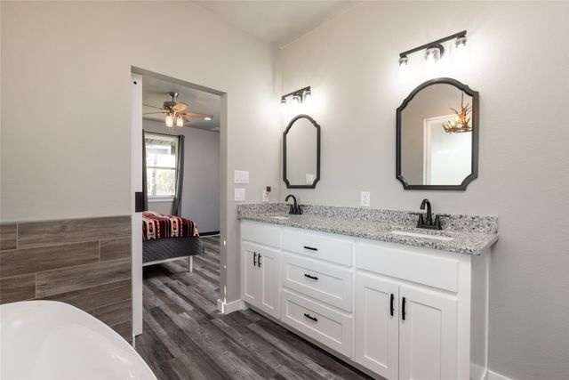 115 Valley Ridge Court, Bridgeport, TX 76426