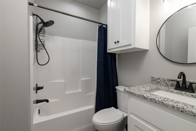 115 Valley Ridge Court, Bridgeport, TX 76426