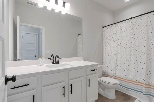 5316 Milford Drive, Gainesville, GA 30507