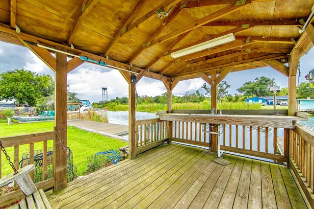 2227 Brady Rd, Theriot, LA 70397