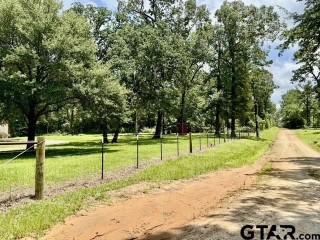 350 CR 3350, Crockett, TX 75835