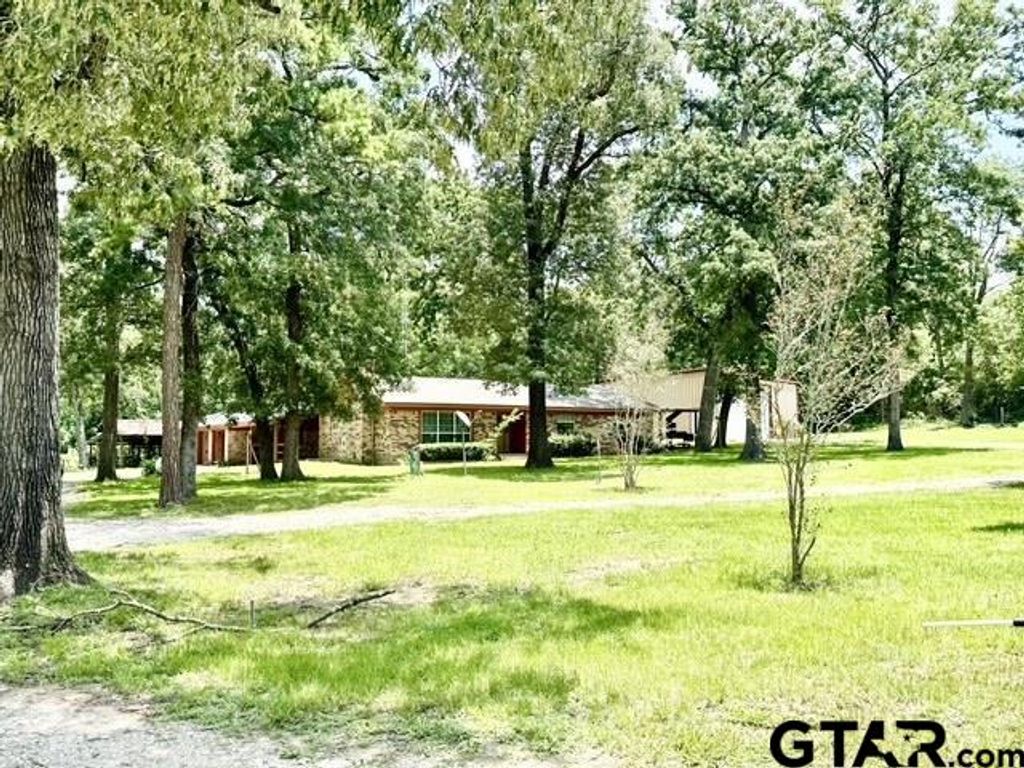 350 CR 3350, Crockett, TX 75835