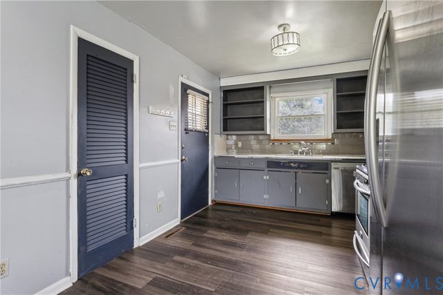 1006 Easterly Ave, Hampton, VA 23669
