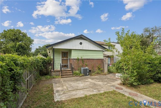 1006 Easterly Ave, Hampton, VA 23669
