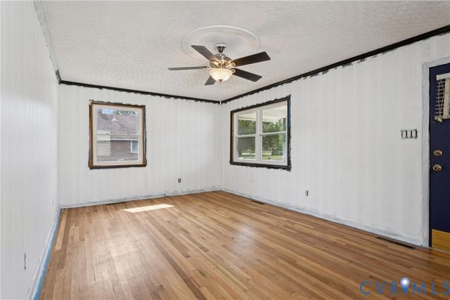1006 Easterly Ave, Hampton, VA 23669