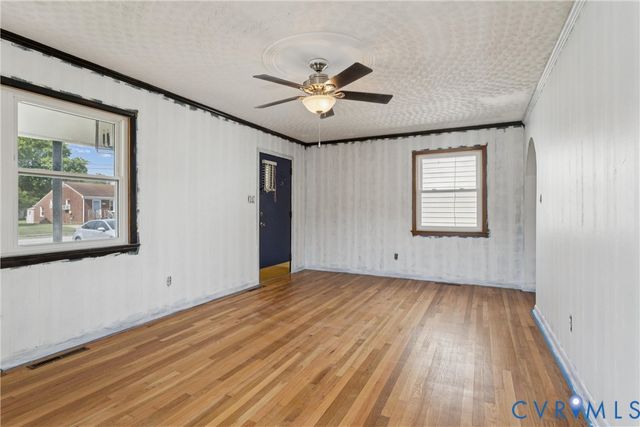 1006 Easterly Ave, Hampton, VA 23669