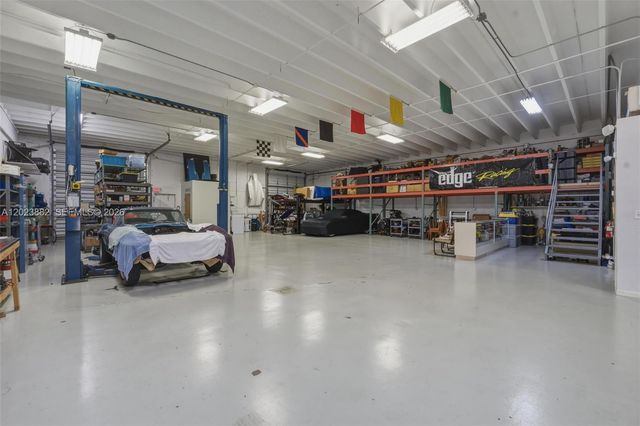 1210 NE 8th Ave, Fort Lauderdale, FL 33304