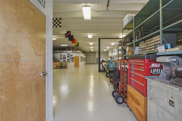 1210 NE 8th Ave, Fort Lauderdale, FL 33304