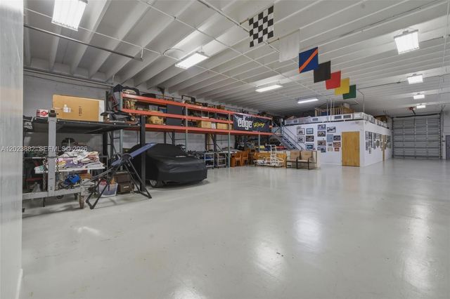 1210 NE 8th Ave, Fort Lauderdale, FL 33304