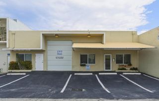 1210 NE 8th Ave, Fort Lauderdale, FL 33304