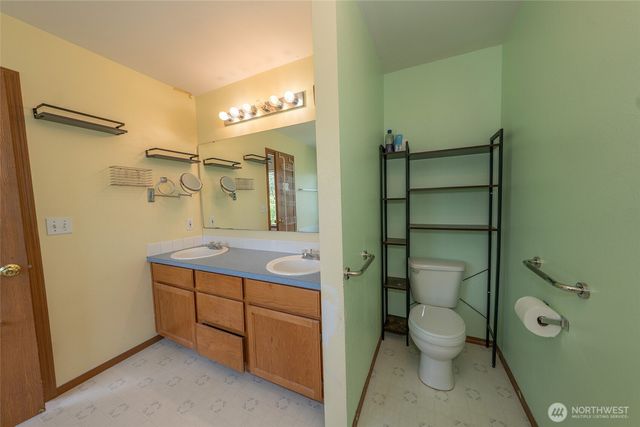 15301 105th Avenue SE, Yelm, WA 98597