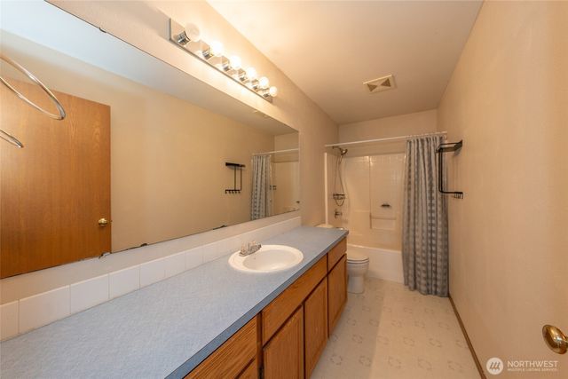 15301 105th Avenue SE, Yelm, WA 98597