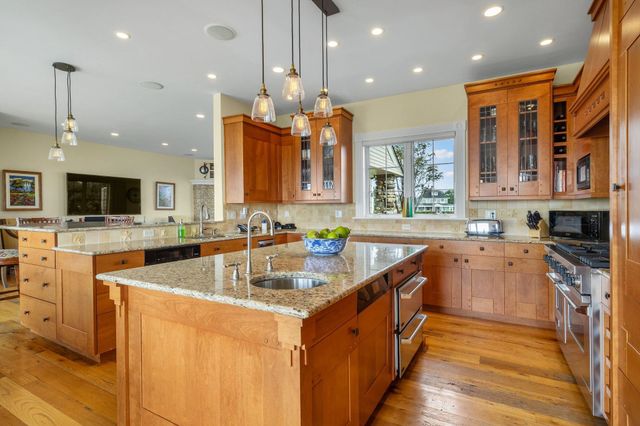 24 Straws Point, Rye, NH 03870