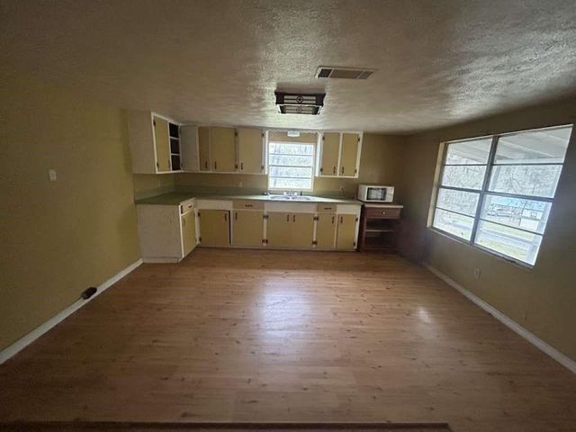 100 Happiness Hollow, Coldspring, TX 77331