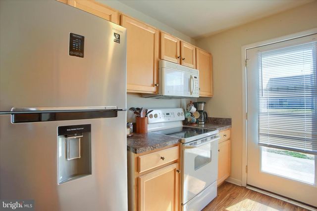 413 EISENHOWER DRIVE, Carlisle, PA 17013