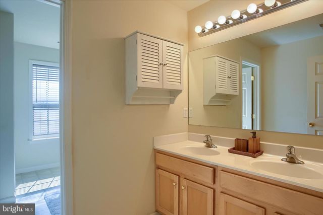 413 EISENHOWER DRIVE, Carlisle, PA 17013