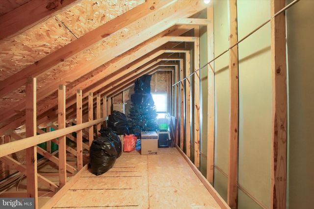 413 EISENHOWER DRIVE, Carlisle, PA 17013