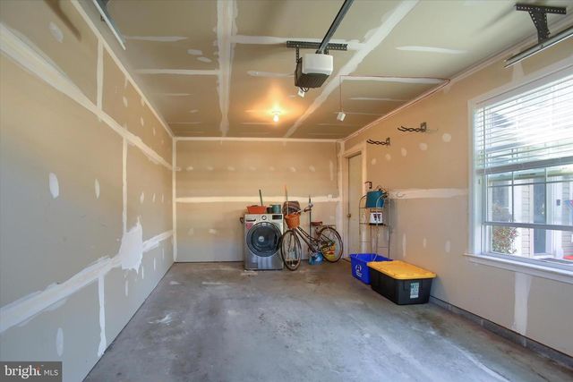 413 EISENHOWER DRIVE, Carlisle, PA 17013