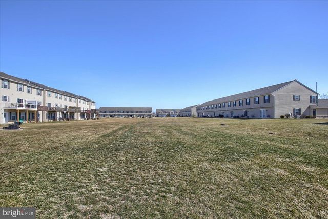 413 EISENHOWER DRIVE, Carlisle, PA 17013