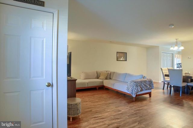 413 EISENHOWER DRIVE, Carlisle, PA 17013