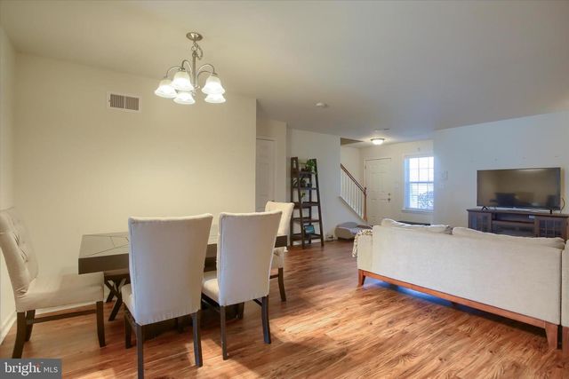 413 EISENHOWER DRIVE, Carlisle, PA 17013