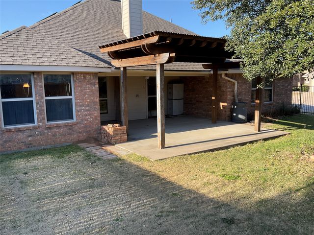 1631 St Croix Street, Burleson, TX 76028