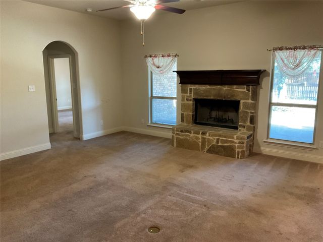 1631 St Croix Street, Burleson, TX 76028