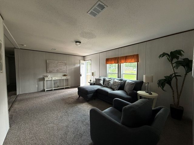 223 York, Kinsey, AL 36303